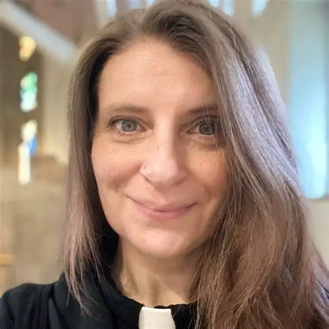 Rev Beth Keith